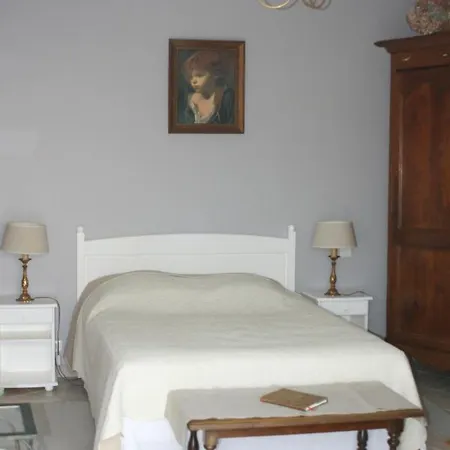 בית הארחה Au Paradis Des Hotes 3*